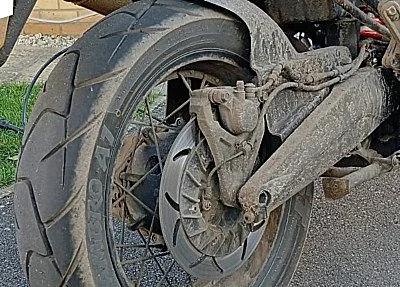 A familiar name leads to a tyre review, Stu and his CST CM-A1 Ride Ambro.