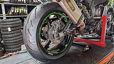 Pirelli Diablo Rosso 4 on a Gen5 ZX10R