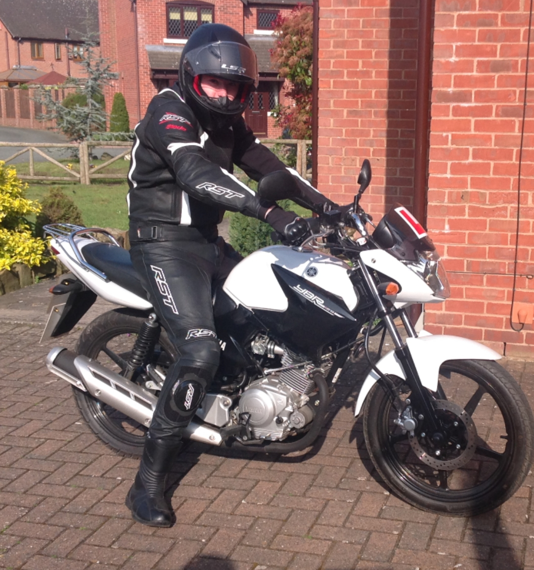 Yamaha YBR 125 motorcycle
